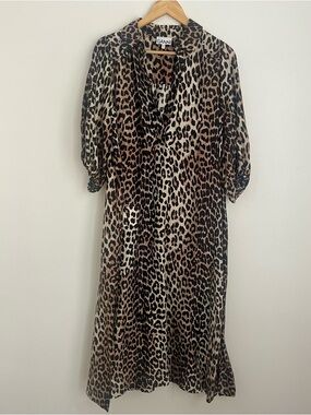 Gorgeous Ganni leopard print linen dress (fits M-XXL)